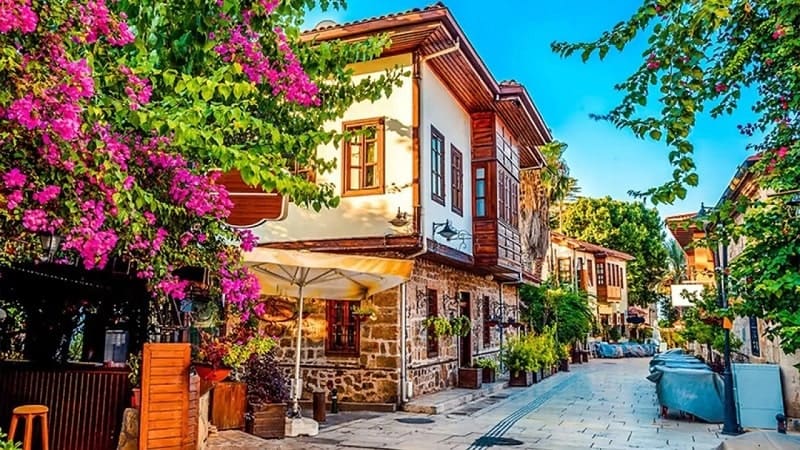 خرید خانه در آنتالیا ؛ خرید خانه در مرکز شهر