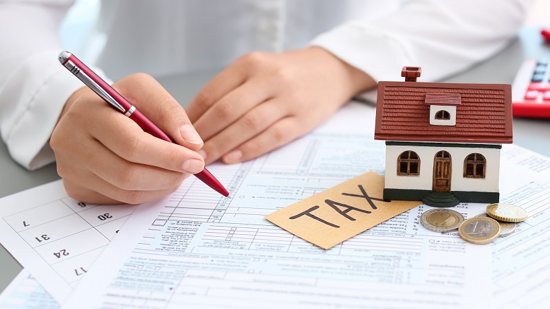 اقامت امارات با خرید ملک ؛ نکات مالیاتی برای خرید و فروش مسکن